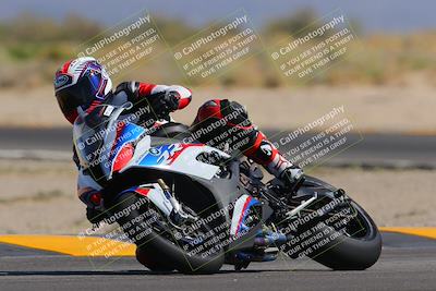 media/Oct-08-2022-SoCal Trackdays (Sat) [[1fc3beec89]]/Turn 16 (125pm)/